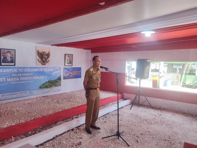 Mewakili Bupati Hadiri Kegiatan Penyerahan Bantuan, Kadisparbud Apresiasi Perhatian dan Kepedulian H. Muh. Rapsel Ali pada Masyarakat Selayar