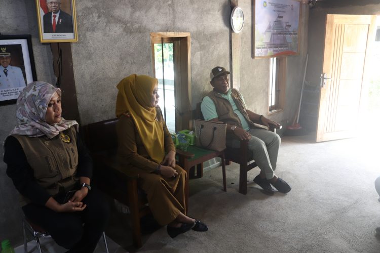 Lakukan Konservasi Koleksi, UPTD. Museum Nekara Undang Tenaga Konservasi BPCB Provinsi Sulsel