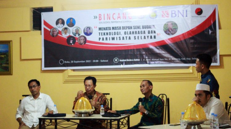Hadiri Talkshow Bincang, Seni, Budaya, Pariwisata, dan Olahraga, Kadisparbud Jelaskan Festival Takabonerate Sebagai Salah Satu Bentuk Promosi Pariwisata