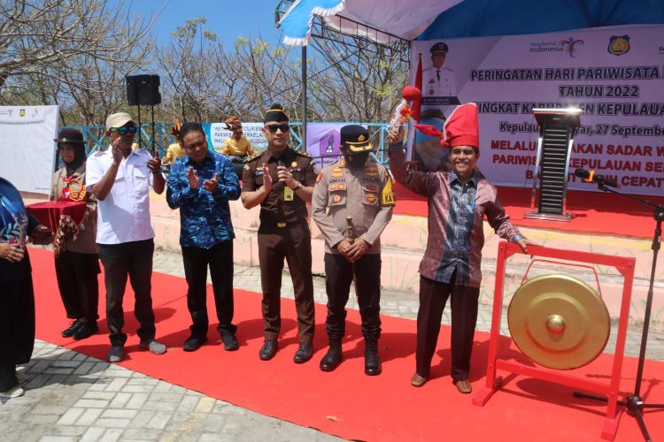 Peringatan Hari Pariwisata Dunia ke 42, Wakil Bupati Sampaikan Gerakan Sadar Wisata Bisa Dimulai dari Hal-Hal Kecil