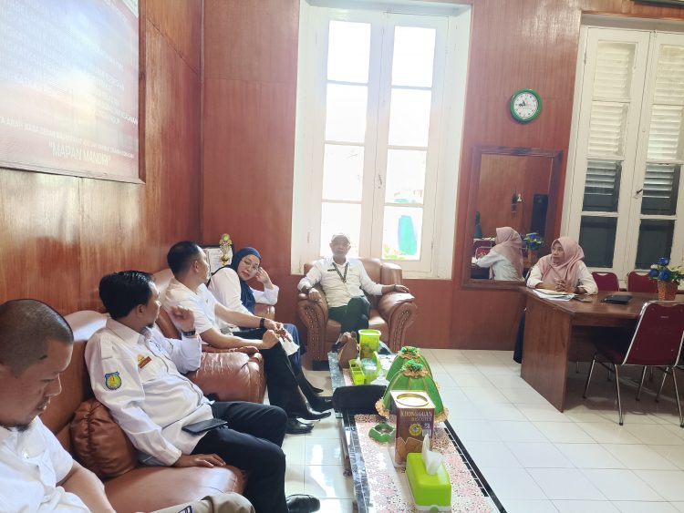 Kepala Bidang Pemasaran Pimpin Rapat Internal Persiapan Festival UMKM Rangkaian Acara Festival Takabonerate 2023