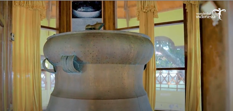 Gong Nekara