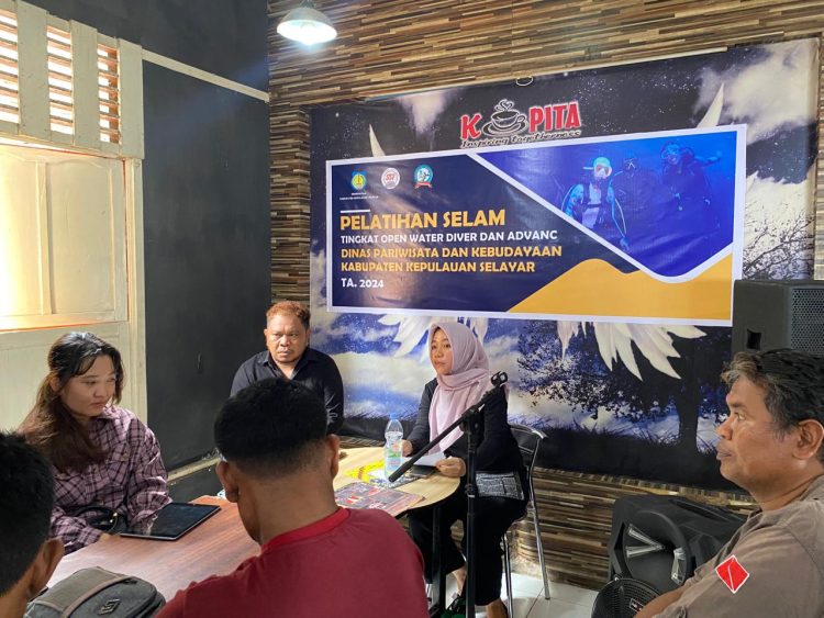 Ciptakan Pemandu yang Kompeten, Disparbud Selayar Adakan Pelatihan Selam Tingkat Open Water Diver dan Advanced Tahun 2024