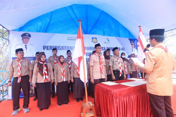 Hari Pariwisata Sedunia ke-42, Ketua Kwarcab Gerakan Pramuka Kepulauan Selayar Lantik Majelis dan Pengurus Saka Pariwisata