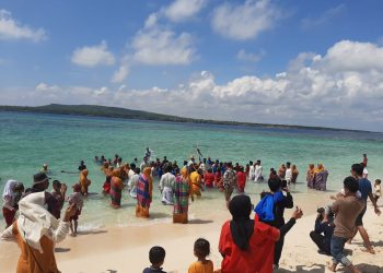 Mengenal Ritual Anrio Sappara, Tradisi Tolak Bala Yang Digelar Masyarakat Desa Menara Indah