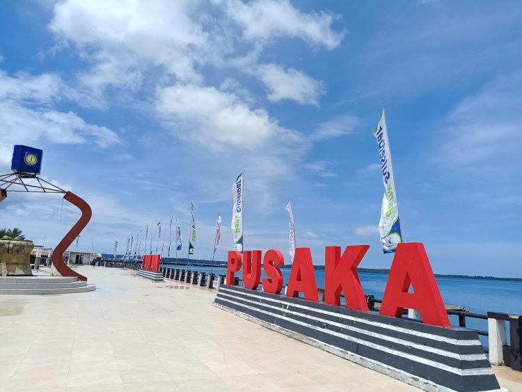 Jelang Grand Opening Festival Takabonerate, Warna – Warni Umbul – Umbul Mulai Hiasi Taman Pusaka