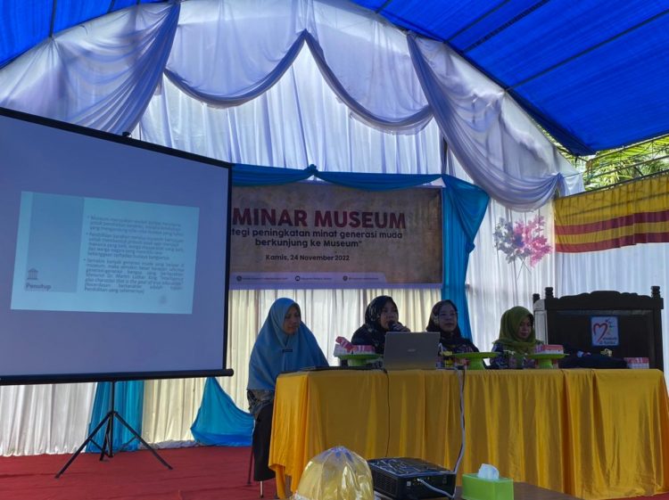 Jadi Narasumber Seminar Museum Nekara, Yusriana Dosen Arkeologi Unhas Bahas Museum Sebagai Wadah Belajar Pendidikan Karakter