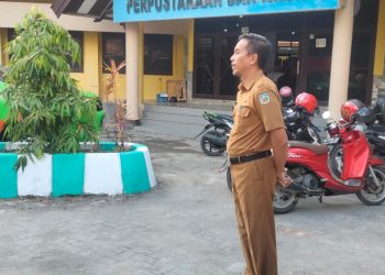 Kadisparbud Kepulauan Selayar bersama staf Siap Gas Full Pembangunan Pariwisata Kepulauan Selayar