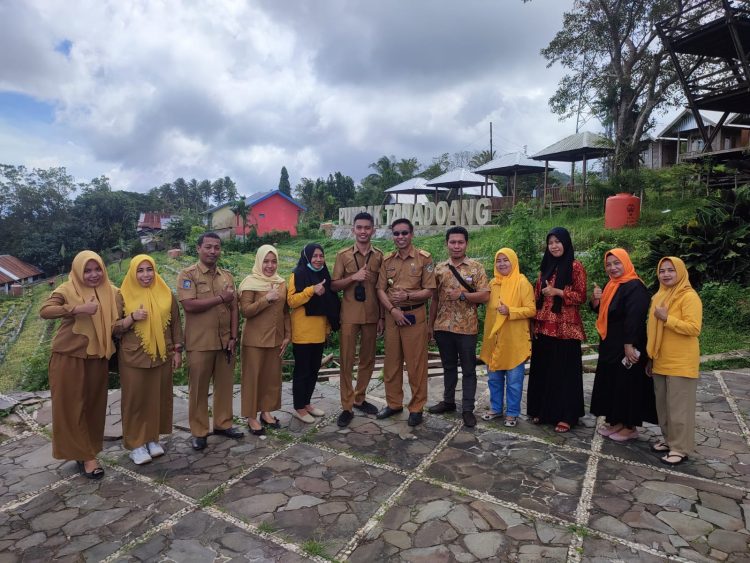 Kadisparbud Kabupaten Kepulauan Selayar Mengunjungi Puncak Tanadoang untuk Pembinaan dan Klarifikasi Keluhan Netizen