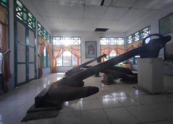Jangkar Raksasa