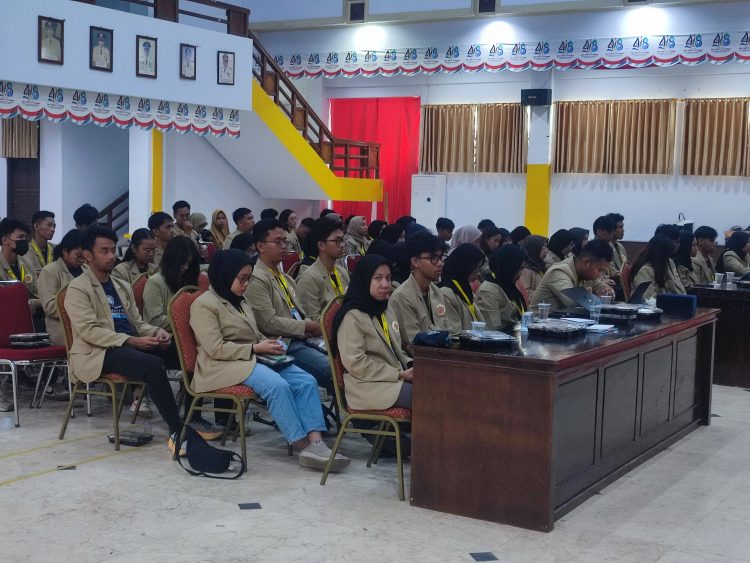 Jauh-Jauh dari Kota Gudeg, Puluhan Mahasiswa UGM Siap Mengabdikan Diri di Bumi Tanadoang