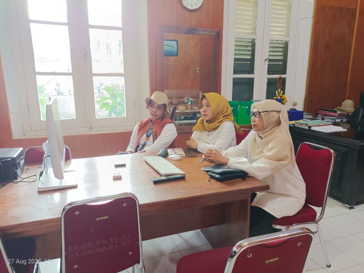 Kabid Pemasaran dan Kabid SDM Ekraf ikuti Zoom meeting Sosialisasi Pelaksanaan Wonderful Indonesia Awards (WIA) 2025 dan Pendaftaran Karisma Event Nusantara (KEN) 2026