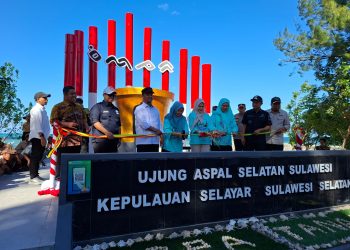 Gubernur Sulsel Resmikan Tugu Ujung Aspal Selatan Sulawesi, Ikon Baru Kabupaten Kepulauan Selayar